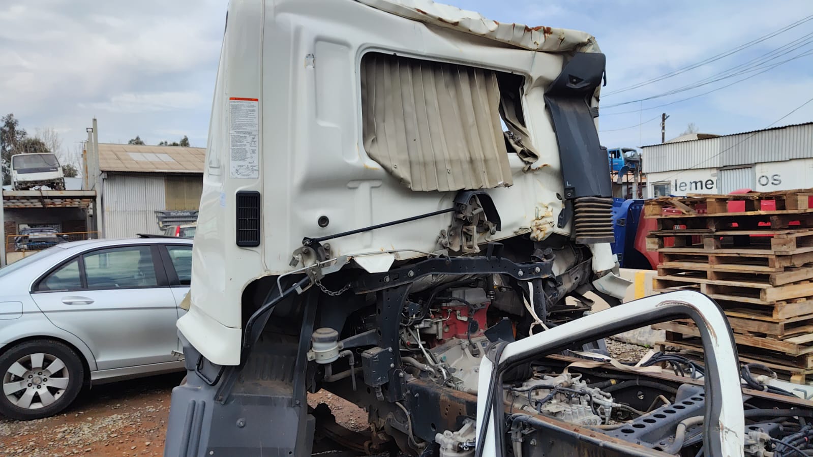  Hino FD 2019    EN DESARME